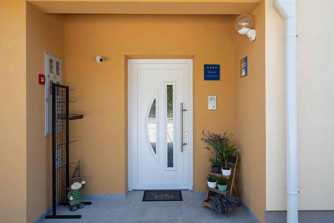 Apartment J&E Medulin Exterior photo